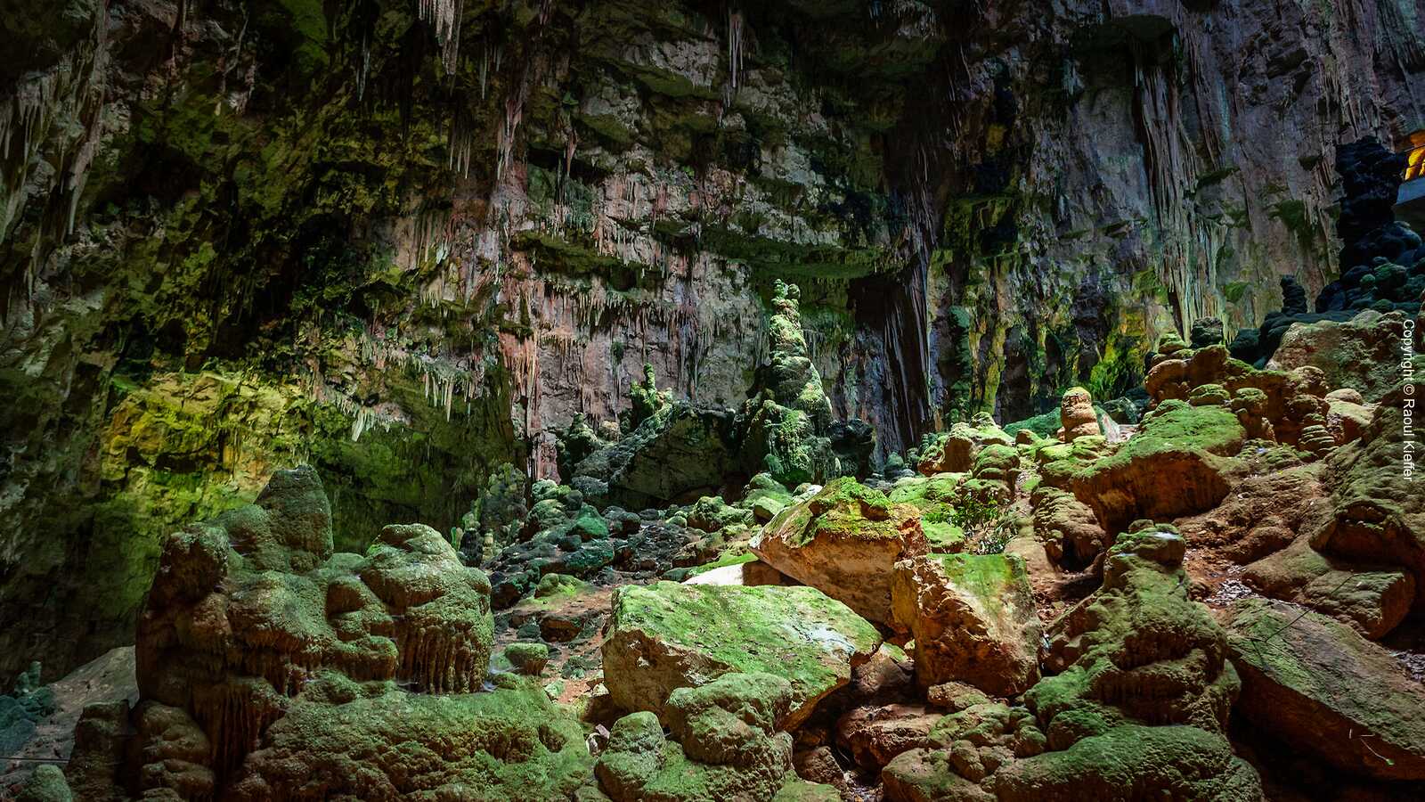 Höhlen von Castellana